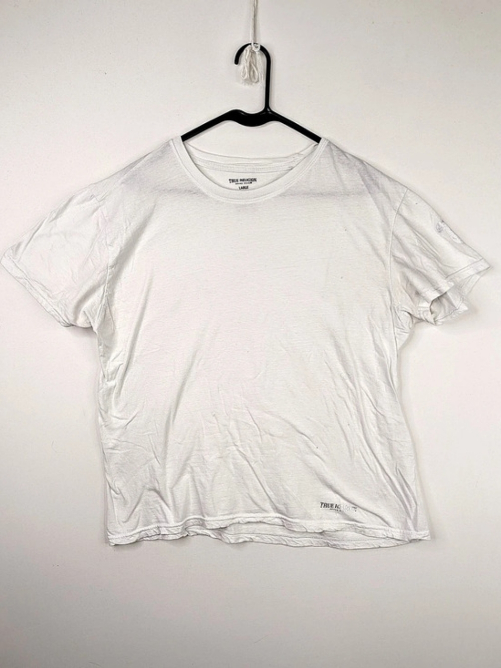 True Religion Men's Silver Horseshoe Logo Graphic Tee Silver Horseshoe Logo